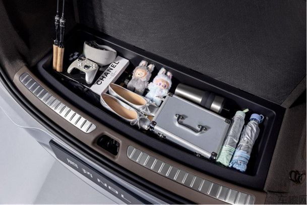 ★对外公开★【上市新闻稿】29.98万元-32.98万元!大六座安全豪华SUV腾