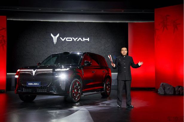 【新闻稿】全新一代896线激光雷达旗舰SUV!岚图泰山Ultra启动交付,黑武士