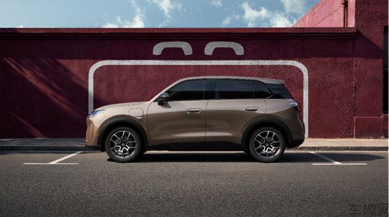 【新闻稿】6.58万元起！零跑A10全球上市，重塑10万内纯电SUV价值新标杆1