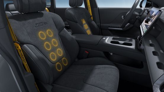 【新闻稿】满配运动轿跑登场，零跑Lafa5 Ultra北京国际车展重磅上市180