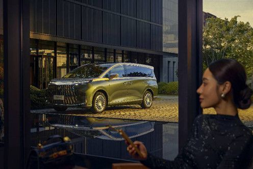 【新闻稿】同问道,共从容!五大共鸣诠释旗舰标准:极狐问道V9上市19.48万起0