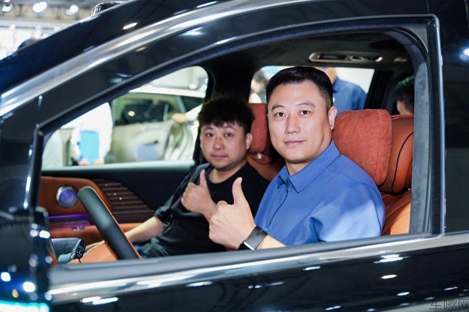 【新闻稿】岚图全系车型重磅登陆2026齐鲁秋季车展 岚图梦想家9首次惊艳亮相11